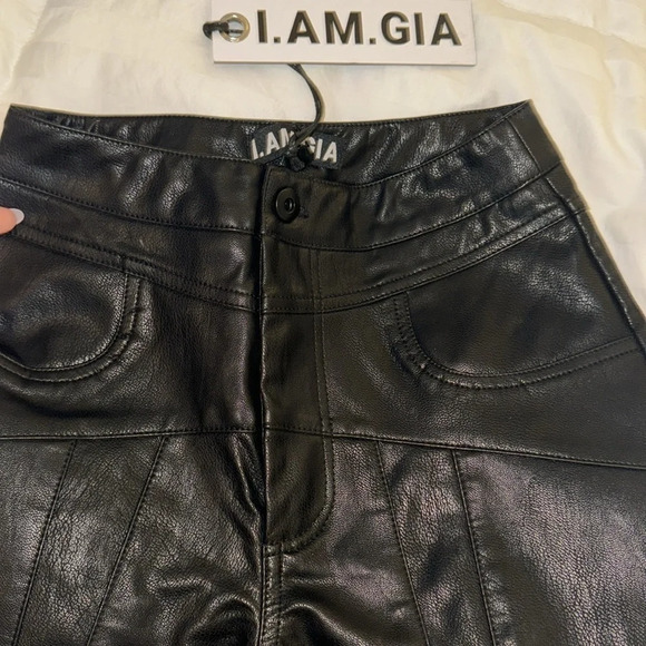 NWT - I.AM.GIA Black Faux Leather Size XXS - Picture 3 of 8